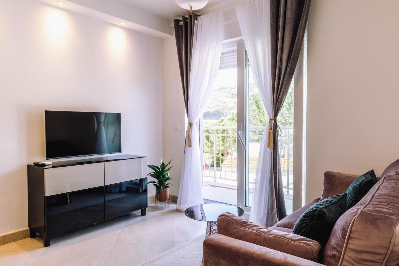 Brand New & Comfort Apartment L & L ,Free Parking + Close To Beach Ντουμπρόβνικ Εξωτερικό φωτογραφία